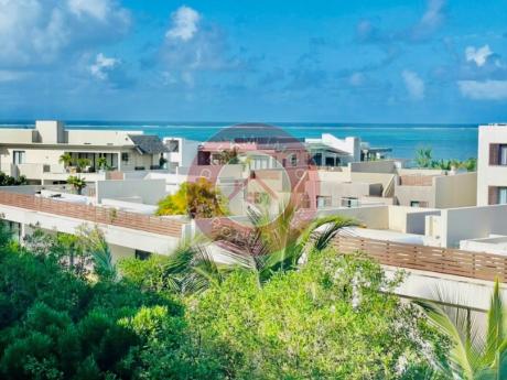 BEAU PENTHOUSE VUE MER & ACCES MER À AZURI OCEAN & GOLF RESORT – ILE MAURICE