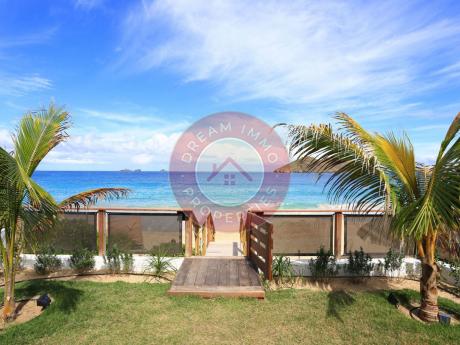 LOCATION VILLA MODERNE 2CH PIEDS DANS L’EAU SUR LA PLAGE FLAMANDS – SAINT BARTHELEMY