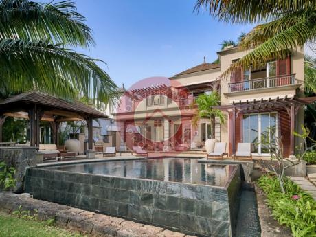 SUBLIME & LUXUEUSE GOLF VILLA OFFRANT UNE VUE MER A VALRICHE BEL OMBRE, ILE MAURICE