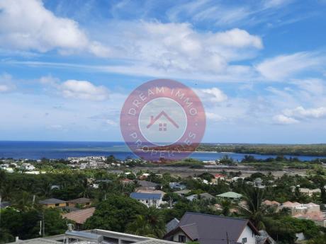 BEAU PENTHOUSE VUE MER & VUE MONTAGNE A TAMARIN – ILE MAURICE