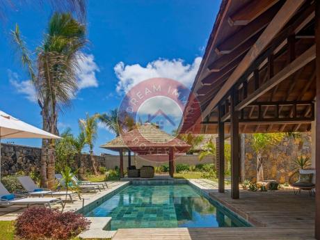 BELLE VILLA CONTEMPORAINE ACCES HOTEL 5* DANS LE RESORT MYTHIC GRAND-GAUBE - ILE MAURICE