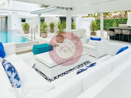 LUXUEUX APPARTEMENT VUE MER AVEC PISCINE PRIVEE ET TERRASSE A EIVISSA IBIZA – ESPAGNE