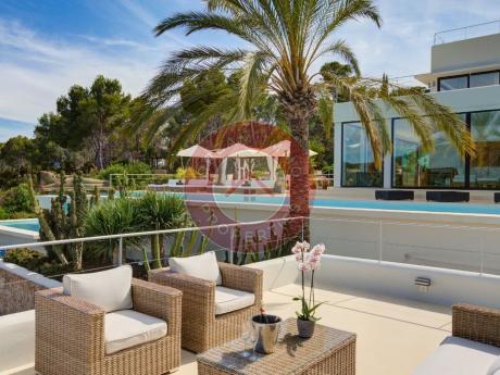 LOCATION LUXUEUSE VILLA 6CH VUE SUR LA NATURE & PROCHE MER A IBIZA - ESPAGNE