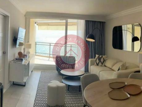 VUE MER ! LOCATION D’UN BEL APPARTEMENT 2 CHAMBRES DANS LE BEAU QUARTIER DE CARRE D’OR A MONACO