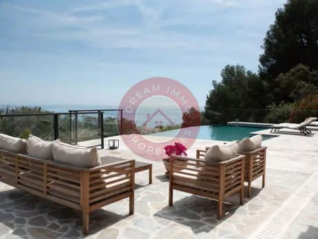 VILLA DE PRESTIGE VUE & PROCHE MER A ROQUEBRUNE-CAP-MARTIN - FRANCE