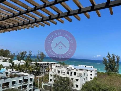 REVENTE APPARTEMENT MEUBLE VUE MONTAGNES & ROOFTOP A FLIC EN FLAC – ILE MAURICE