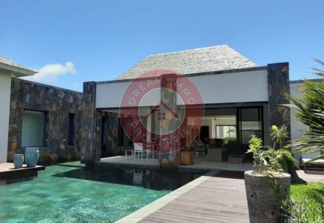 LUXUEUSE ET MAGNIFIQUE VILLA BALINAISE SITUEE A GRAND BAIE - ILE MAURICE