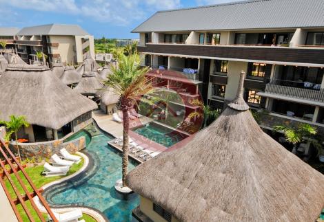 REVENTE APPARTEMENT VUE PISCINE AU DOMAINE DES ALIZEES A GRAND BAIE-ILE MAURICE