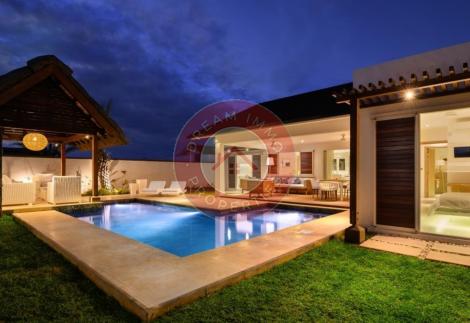 PRESTIGIEUSE VILLA STANDING CONSTRUITE AU CLOS DU LITTORAL 2 A GRAND BAIE – ILE MAURICE