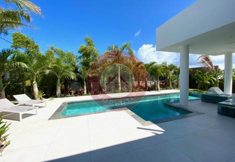 SUBLIME VILLA D’ARCHITECTE DOMOTISEE A VENDRE PROCHE GRAND-BAIE – ILE MAURICE