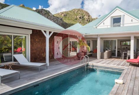 CHARMANTE VILLA ATYPIQUE 1 CH AVEC PISCINE A GRAND FOND– SAINT-BARTH