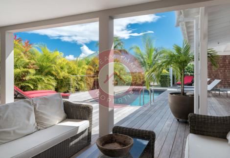 CHARMANTE VILLA ATYPIQUE 2 CH AVEC PISCINE A GRAND FOND– SAINT-BARTH