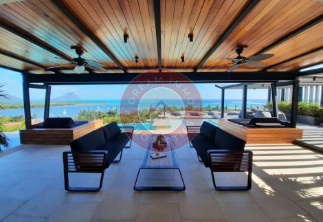 INCROYABLE ET LUXUEUSE VILLA DE 5 CH VUE MER A TAMARIN - ILE MAURICE