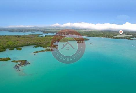  TERRAIN RESIDENTIEL DANS UNE MAGNIFIQUE RESIDENCE PDS FACE MER A ST-ANTOINE - ILE MAURICE