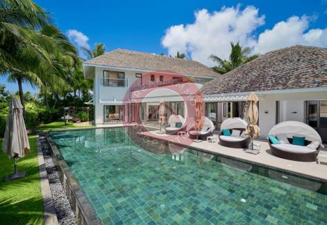 SUPERBE VILLA DE 6 CH AVEC PISCINE A DEBORDEMENT DANS LE DOMAINE D’ANAHITA - ILE MAURICE 