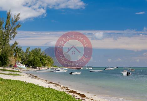 EN BORD DE MER ! PENTHOUSE VUE MER DE 4 CHAMBRES SUR LA PLAGE DE TAMARIN - ILE MAURICE