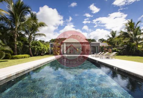 MAGIFIQUE VILLA DE 4 CH EN BORD DE GOLF DANS LE DOMAINE ANAHITA RESORT