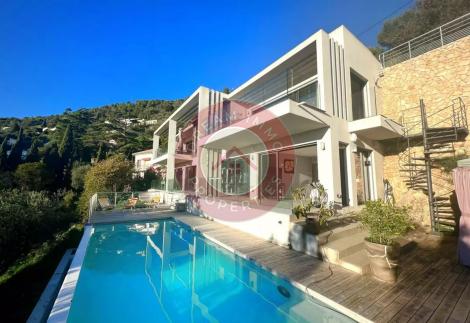 VILLA CONTEMPORAINE VUE MER & PISCINE A DEBORDEMENT A VILLEFRANCHE-SUR-MER - FRANCE