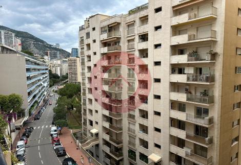 LOCAUX PROFESSIONNELS : BUREAUX 4 PIECES A USAGE MIXTE - MONACO