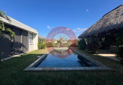 VILLA MEUBLEE ET EQUIPEE AVEC PISCINE PRIVEE A GRAND BAIE – ILE MAURICE