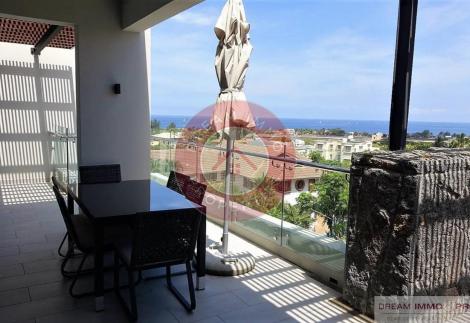 REVENTE PENTHOUSE DE 3 CH AVEC VUE MER A TAMARIN - ILE MAURICE